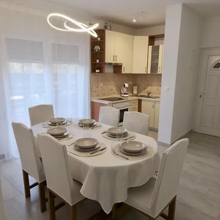 Bokun Gusta Apartamento *